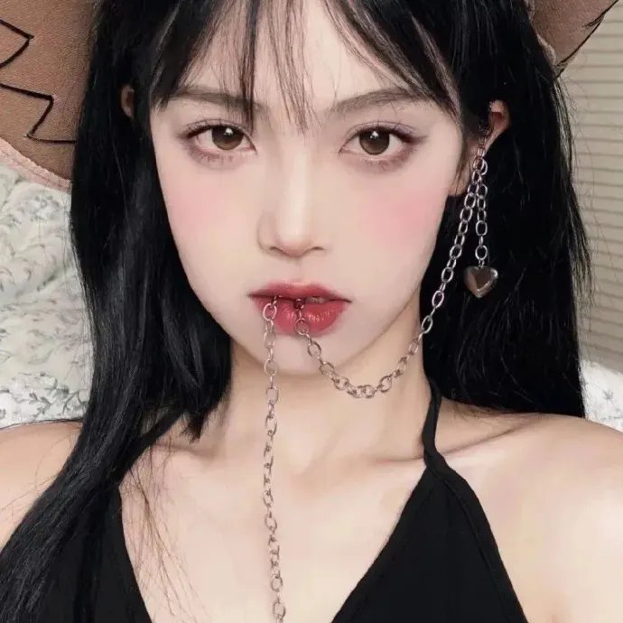 女帝登基后反派的我死在她怀中